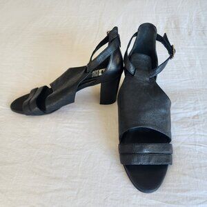 Emanuele Crasto Women’s Black Leather Sandals Ankle Buckle 42 10.5 EUC